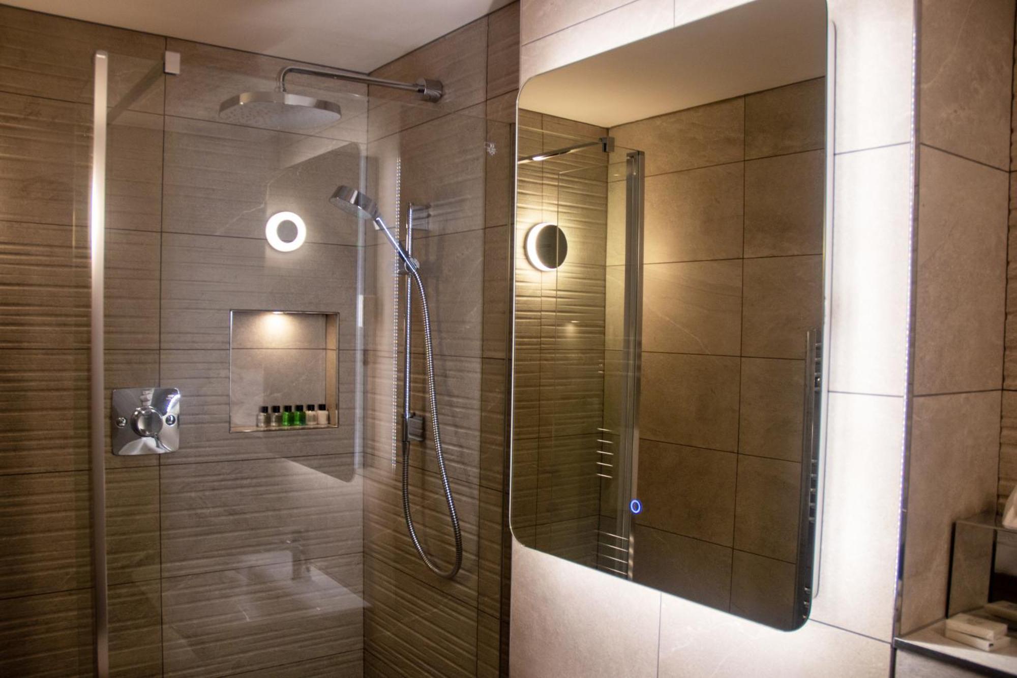Holly Tree Hotel, Swimming Pool & Hot Tub Hotel 3*