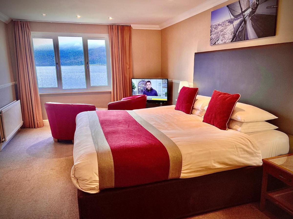Holly Tree Hotel, Swimming Pool & Hot Tub Hotel 3*