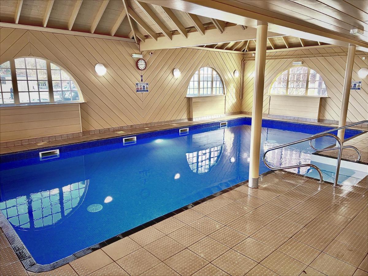 Hotel Holly Tree Hotel, Swimming Pool & Hot Tub