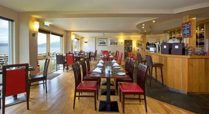 Hotel Holly Tree Hotel, Swimming Pool & Hot Tub 3*